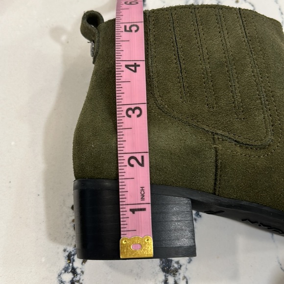 NYDJ Olive NWOT Gillian Suede Pointed Toe Booties w/ 1 1/2” Heel sz.6 1/2 - Picture 9 of 12